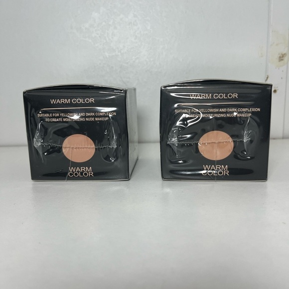 Moisture Cushion Foundation - Black - Picture 2 of 5